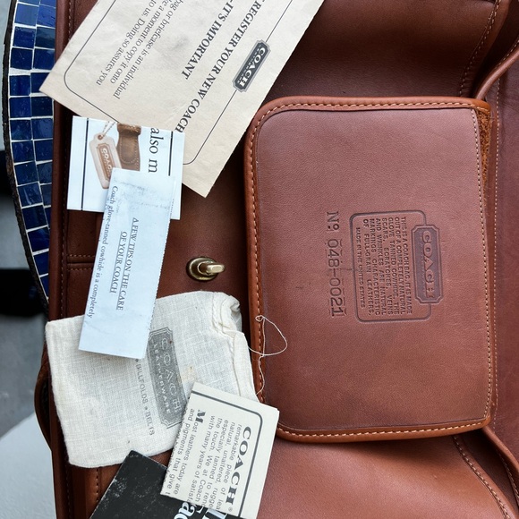 Vintage Coach Metropolitan Briefcase in British Tan - Picture 8 of 11